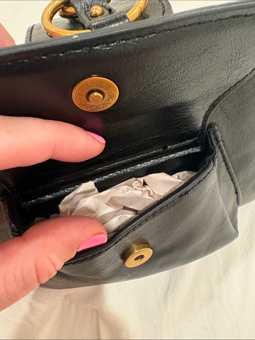 Steve Madden Black Shoulder Bag with Gold Ring Accent - Picture 5 of 5